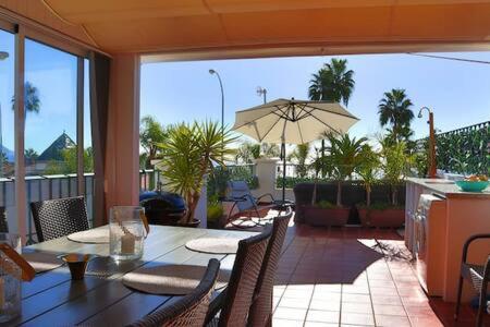 Apartamento En Primera Linea De Playa Nerja Exterior foto