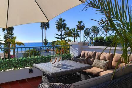 Apartamento En Primera Linea De Playa Nerja Exterior foto
