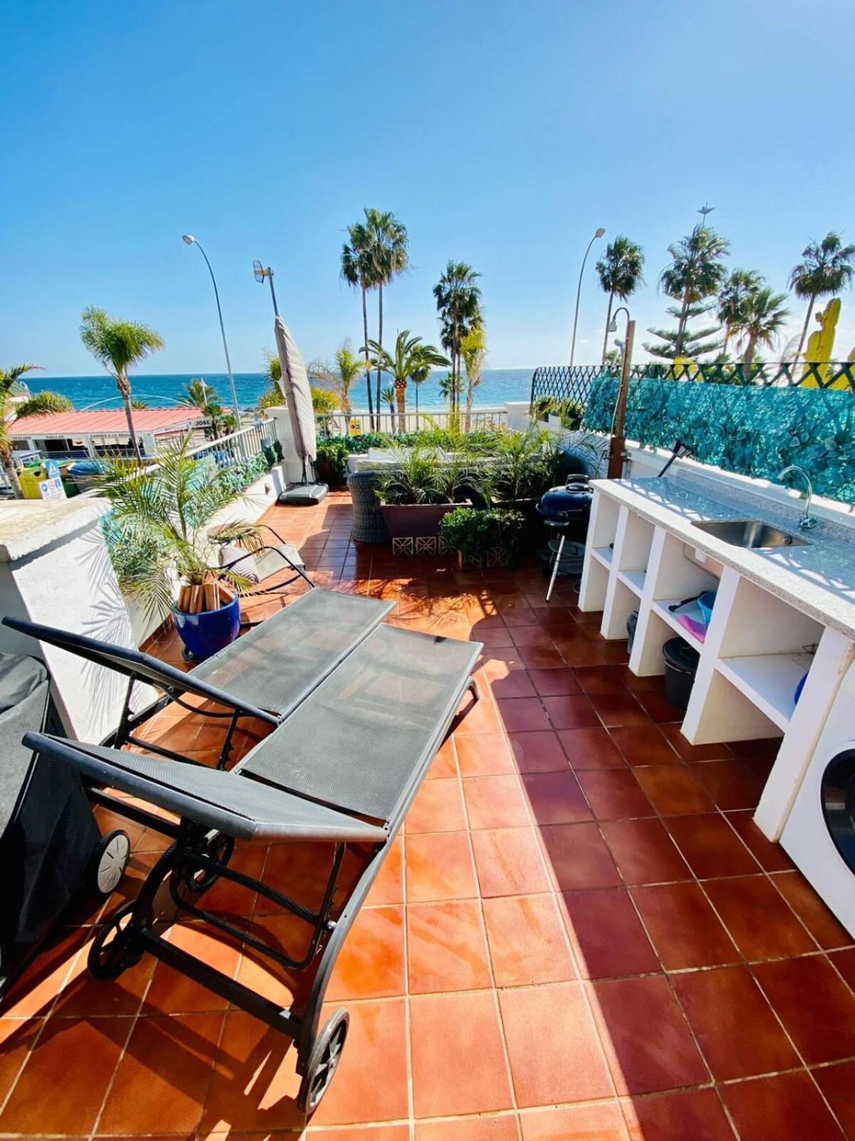 Apartamento En Primera Linea De Playa Nerja Exterior foto